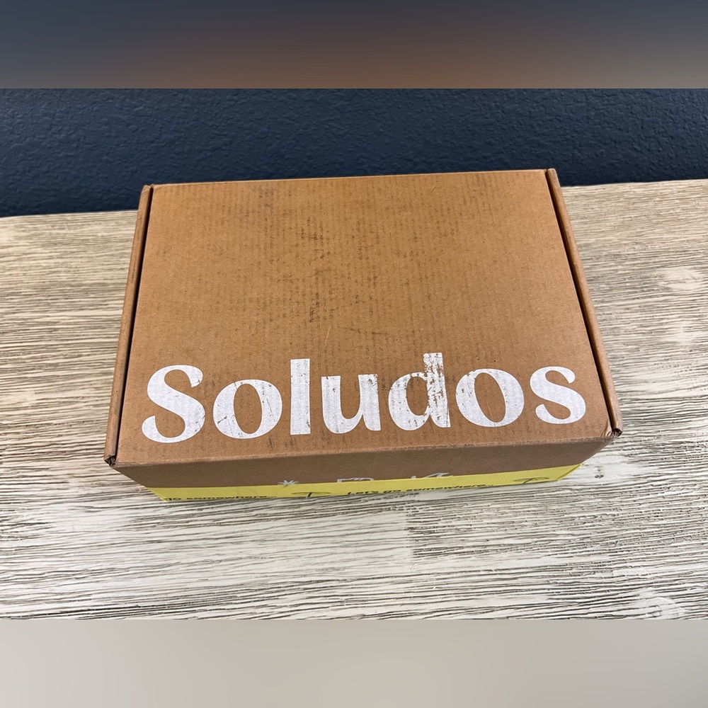 🆕 Soludos Metallic Platform Sneakers - Picture 8 of 9